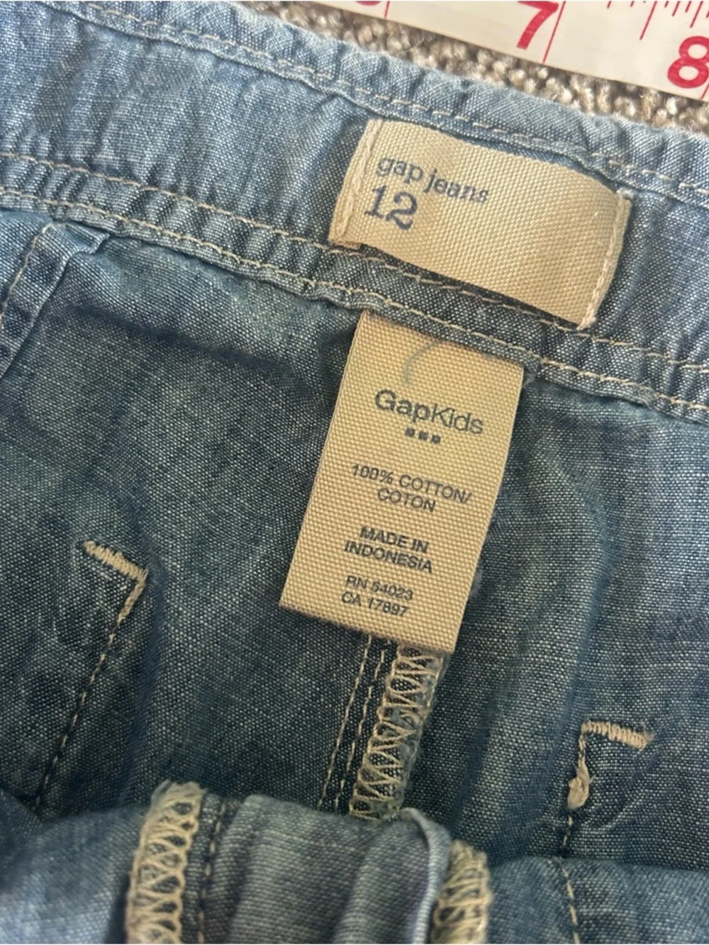 [GAP] Knee Length Denim Shorts